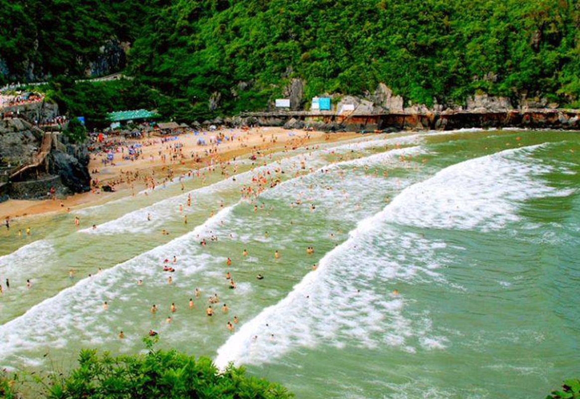 Seize the panoramic spirit of Cat Ba Travel