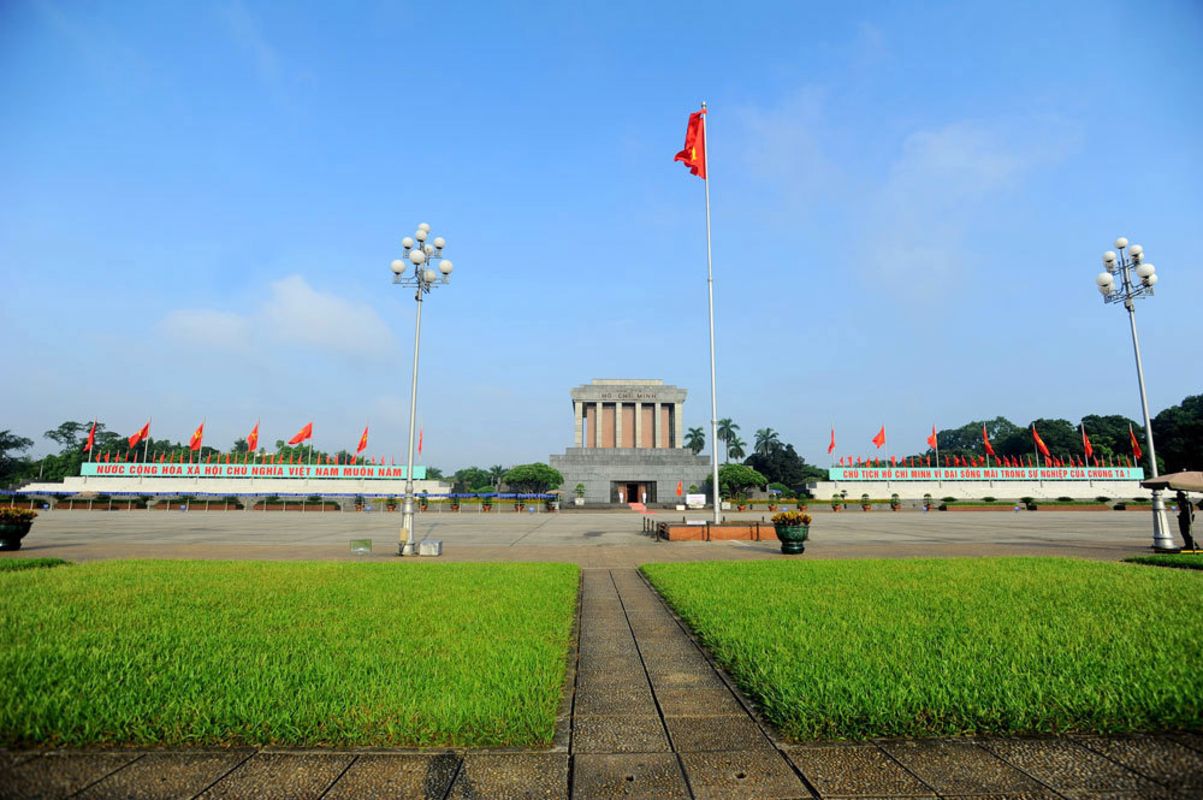 Photograph the elegant allure of Hanoi’s heritage