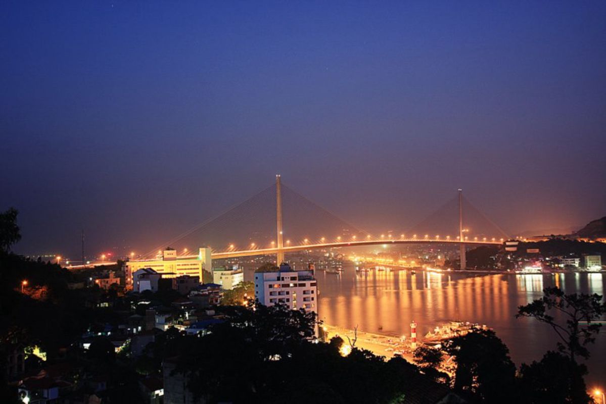 Seize the vibrant spirit of Halong Bay Travel