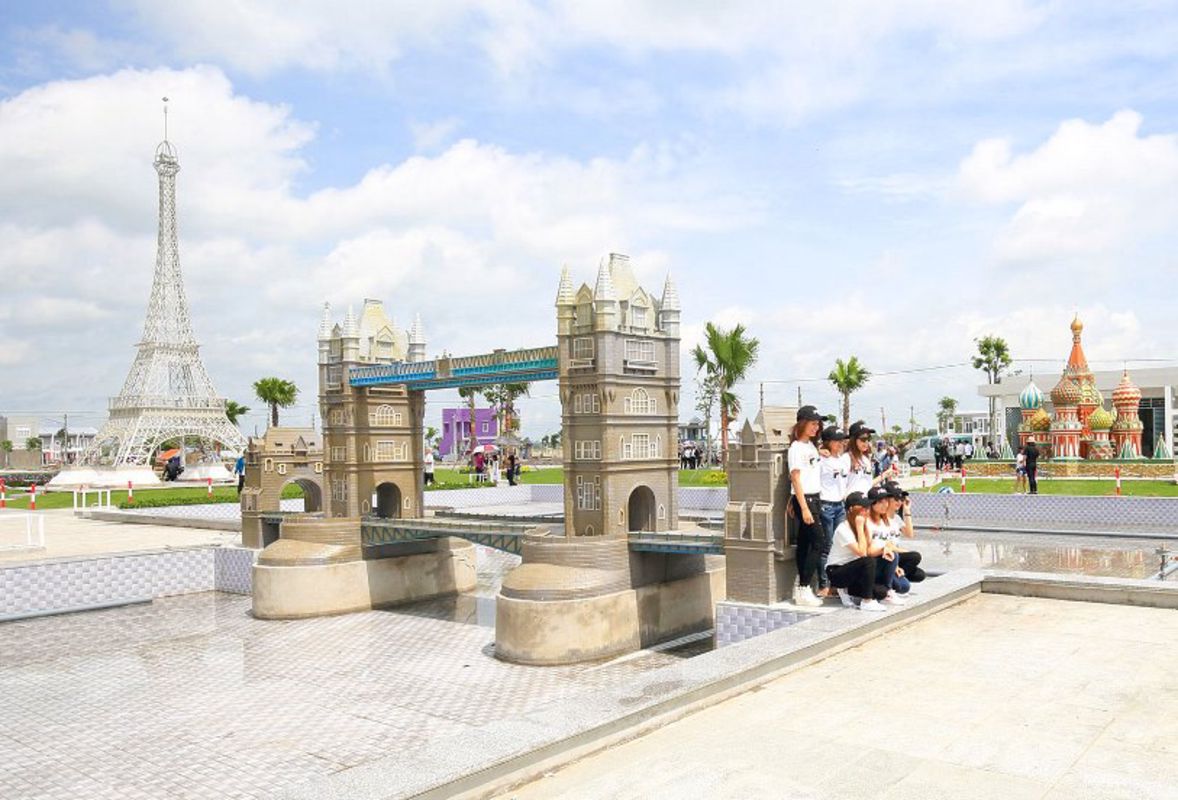 Getting a tour around Tan An - the city centre of Long An