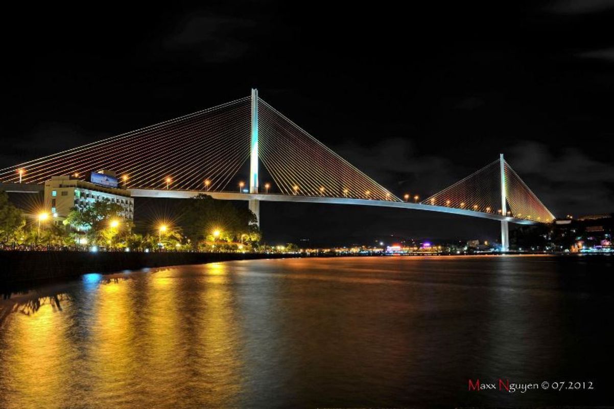 Bai Chay Bridge in Quang Ninh - a link with Ha Long Bay