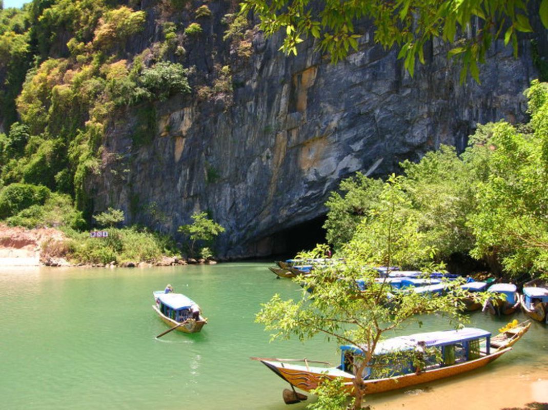 Start your Quang Binh Travel with serene vistas
