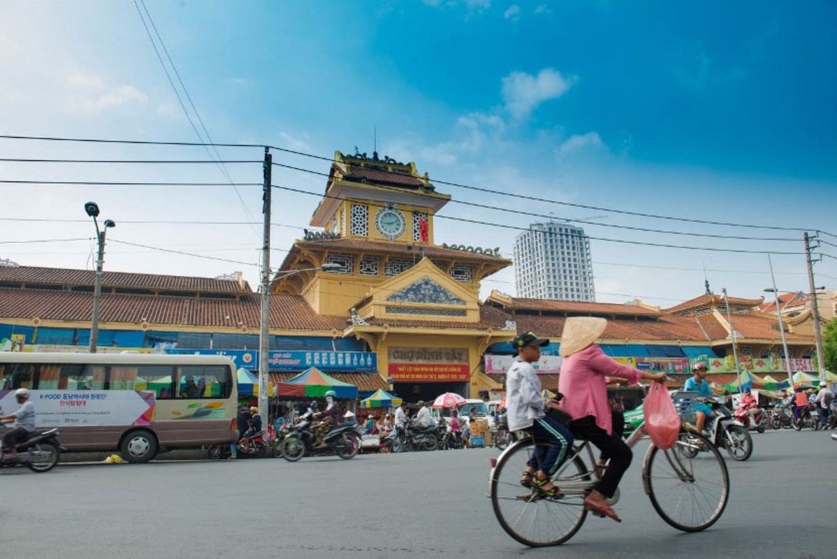 Shop for Chinatown ingredients at Saigon’s vibrant market