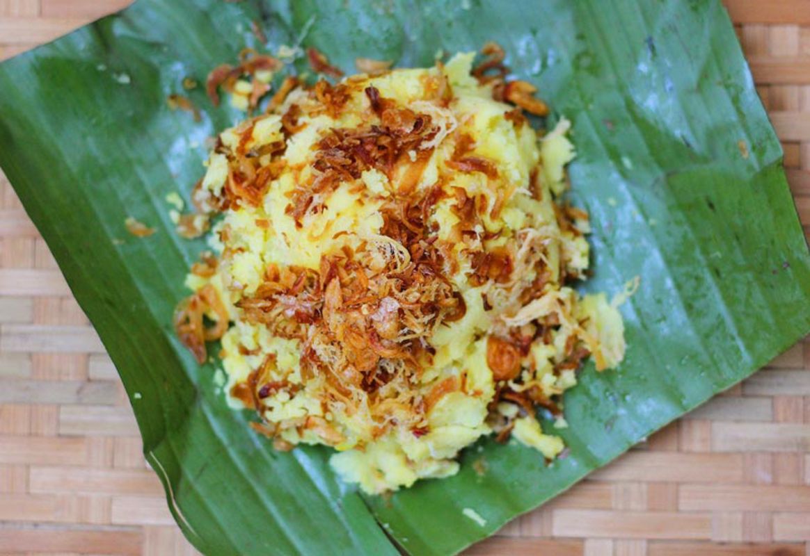 Start your Hanoi Travel with a flavorful bite