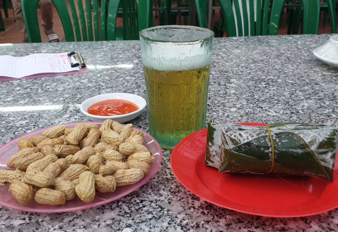 Photograph the relaxed allure of Hanoi’s street scene