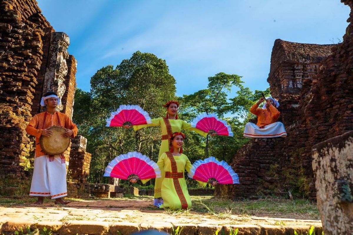 Dive into the vibrant charm of Da Nang Travel