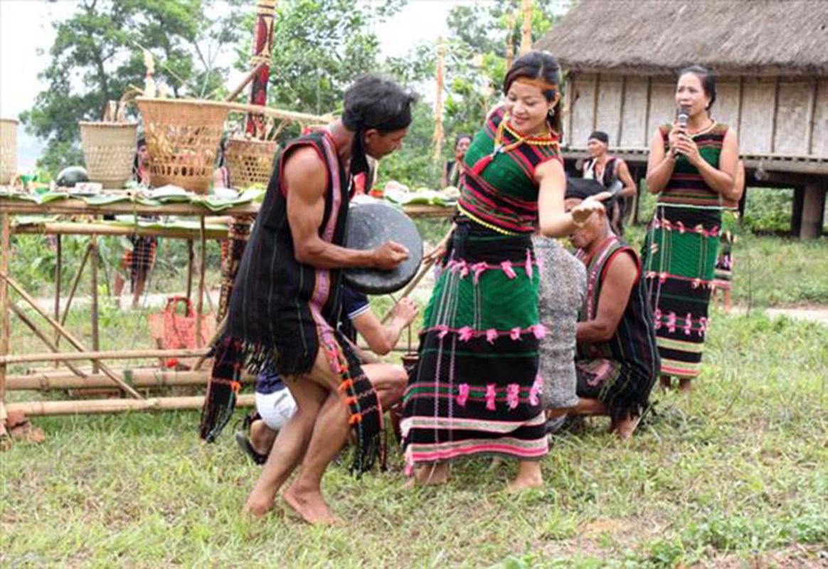 Learn Hanoi’s cultural legacy with expert insights