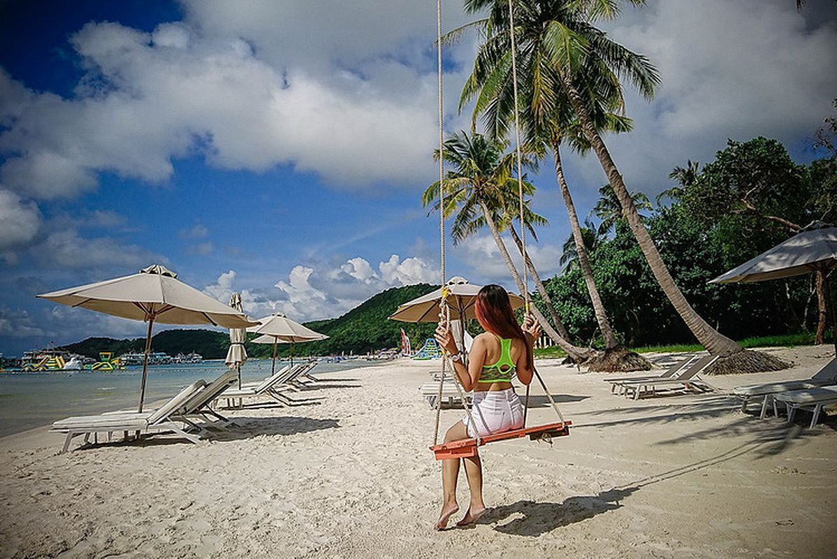Capture the serene beauty of Phu Quoc’s tropical gem