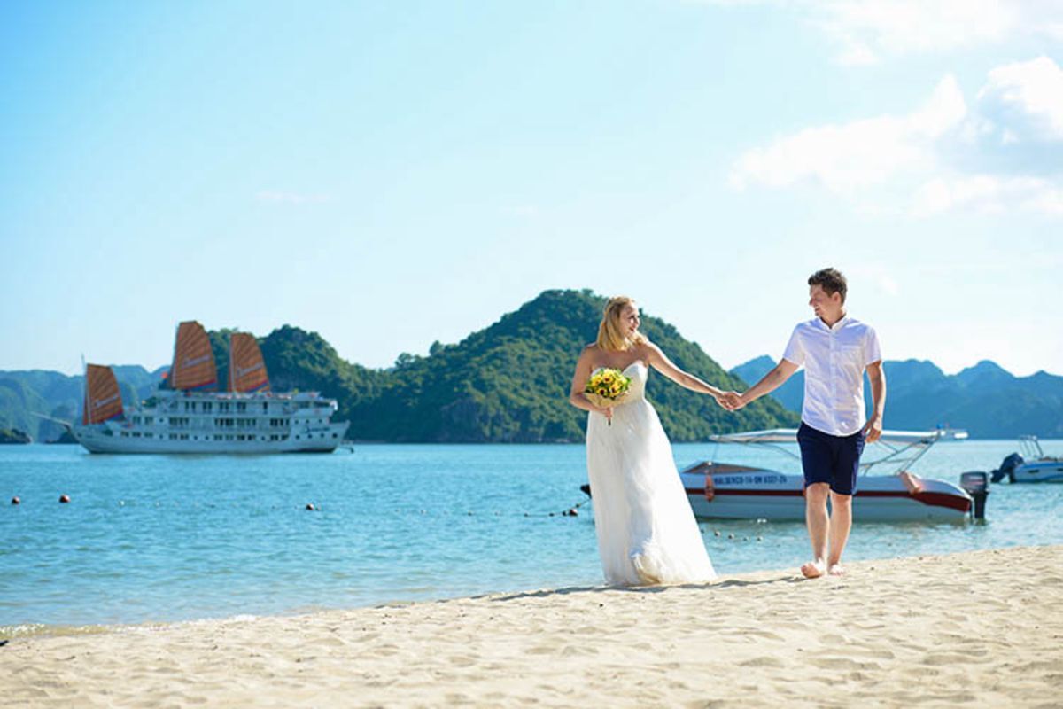 Experience Halong Bay Tours with sustainable adventures